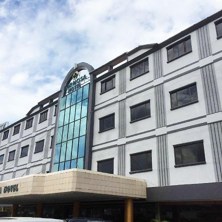 Formosa Hotel Batam Eksteriør bilde