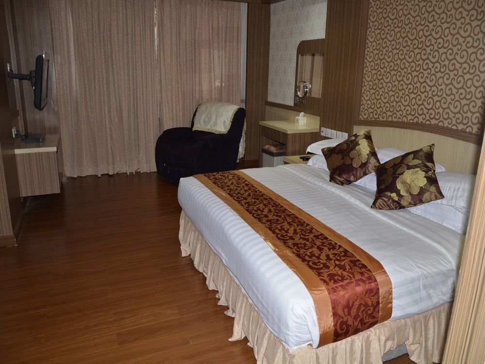 Formosa Hotel Batam Eksteriør bilde